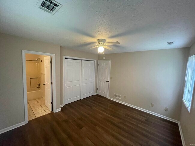 Building Photo - 1608 S Highland Ave