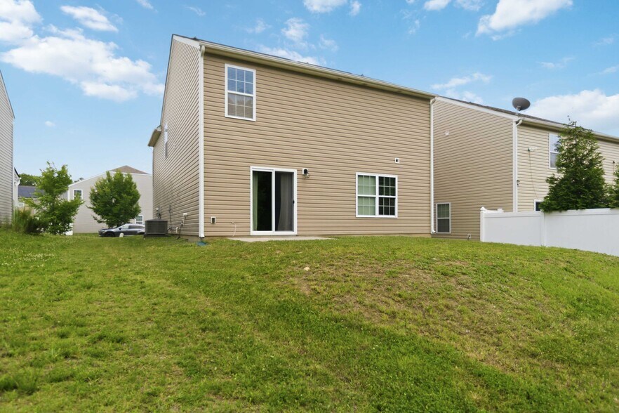 Building Photo - 8705 Longnor St