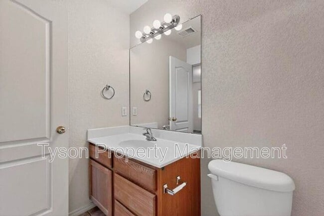 Building Photo - 6520 Los Pueblos Pl NW