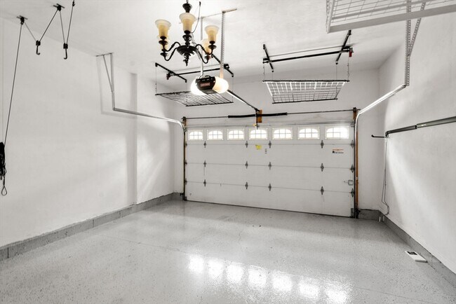 Building Photo - 368 Boylston St