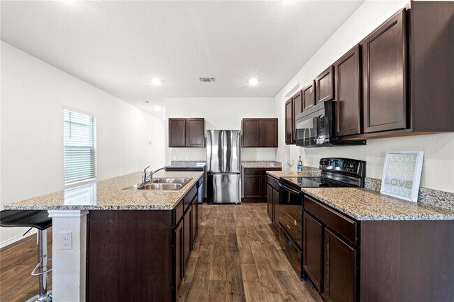 Building Photo - 14806 Bajada Rd