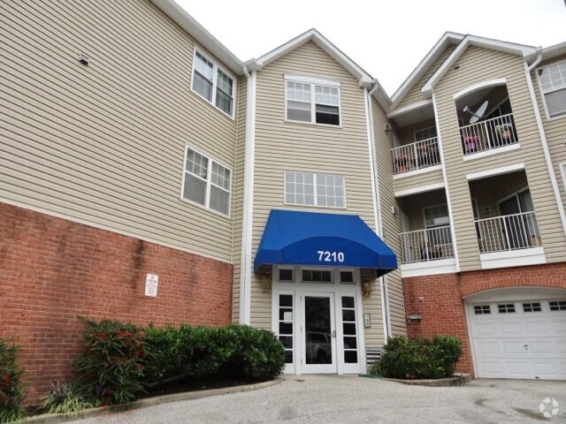 Building Photo - 7210 Bogley Rd