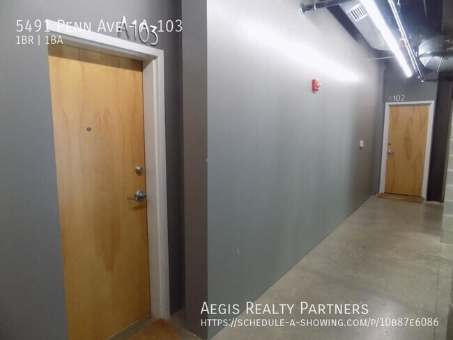 Building Photo - EAST LIBERTY MUST SEE INSIDE!!! (1 BED 1 B...
