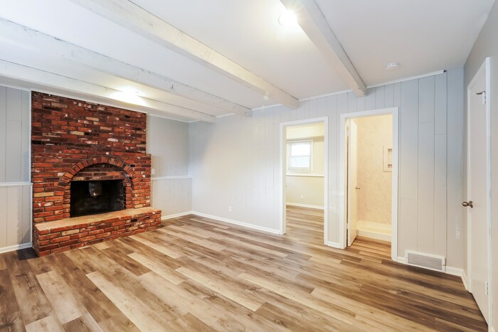 Building Photo - 9425 Goddard