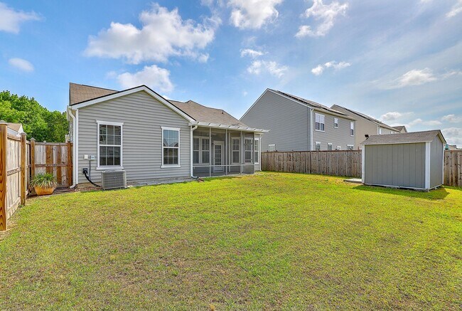 Building Photo - *Approved Application Received*