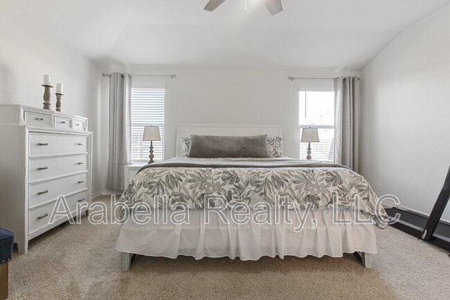 Building Photo - 955 Brown Thrasher