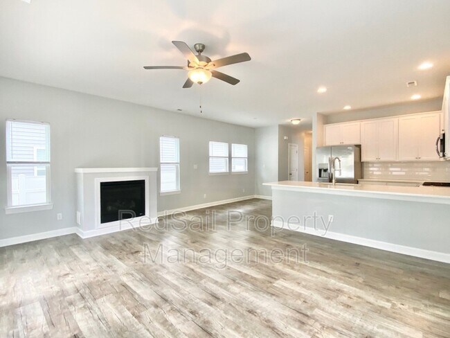 Building Photo - 112 Thalia Rd