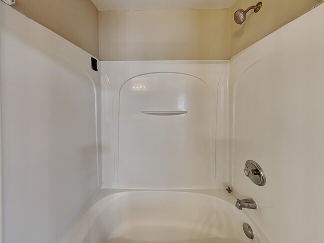 Building Photo - One Month Free! Nice 3 Bedroom Home locate...
