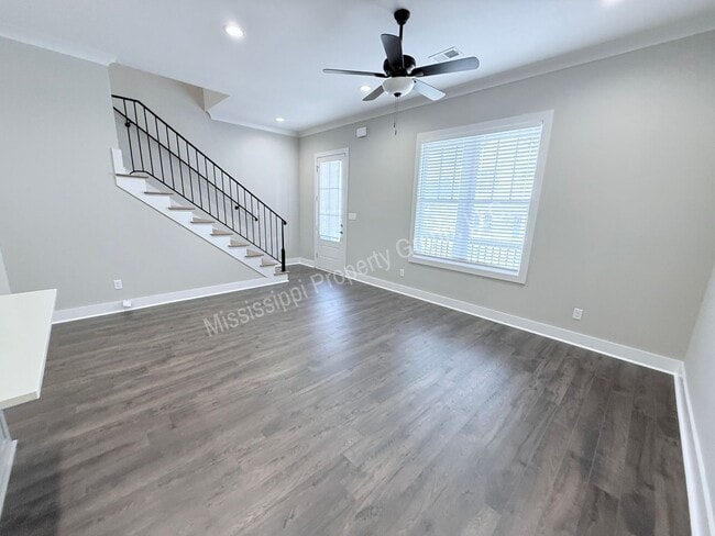 Building Photo - 3BD/3BA New Construction!