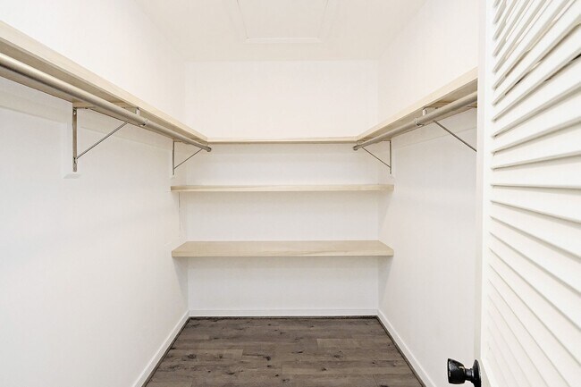 Building Photo - End-Unit Stonehenge Townhome With Loft & Private Deck