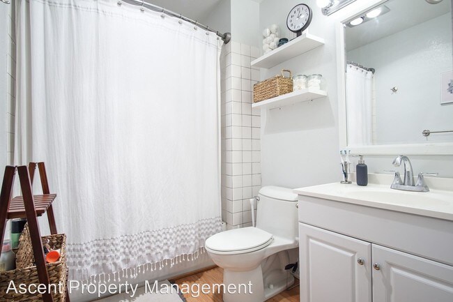 Building Photo - 7930 Mission Center Ct