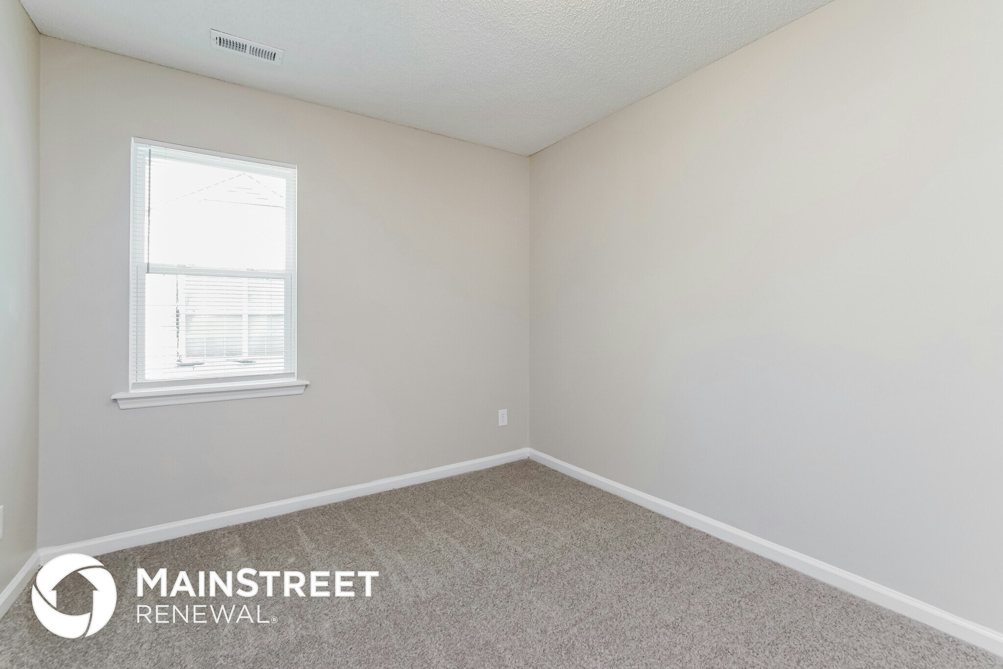 Building Photo - 1217 Kendall Dr