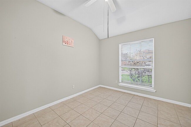 Building Photo - 22207 Falconwood Ln