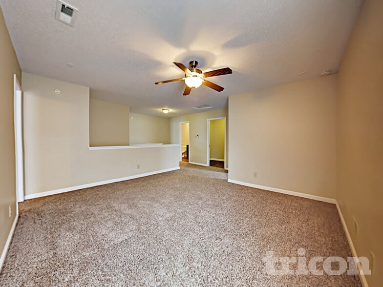 Building Photo - 10787 Emery Dr