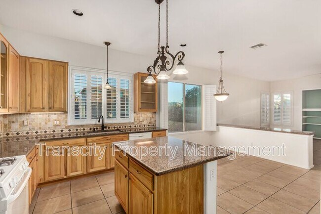 Building Photo - 6502 S Adobe Dr