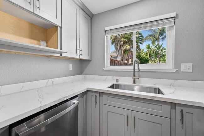 Building Photo - 4971 Geomax Ct