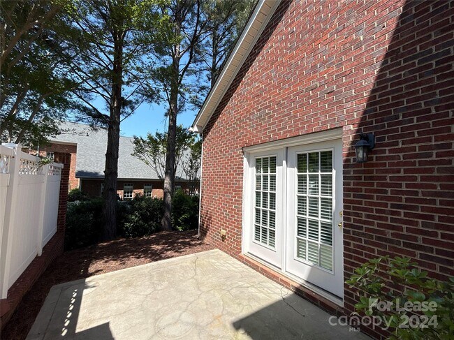 Building Photo - 5236 Berkeley Estates Dr
