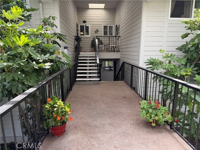 Building Photo - 967 Calle Aragon