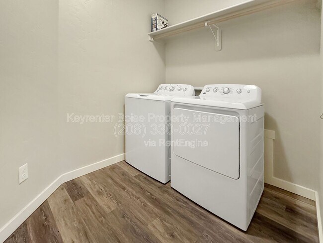 Building Photo - 3851 N Jackie Ln