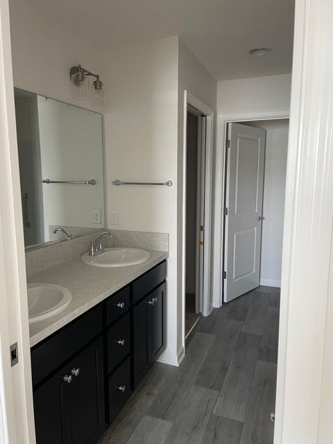 Building Photo - 4793 Pivanka Ave