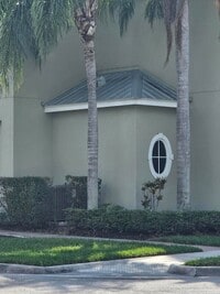 Building Photo - 10451 SW Academic Way