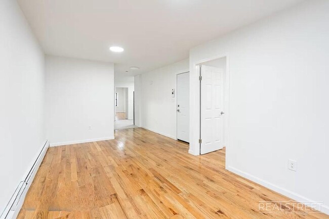 Building Photo - Brand New 3 Bed 2 Bath in Bushwick!