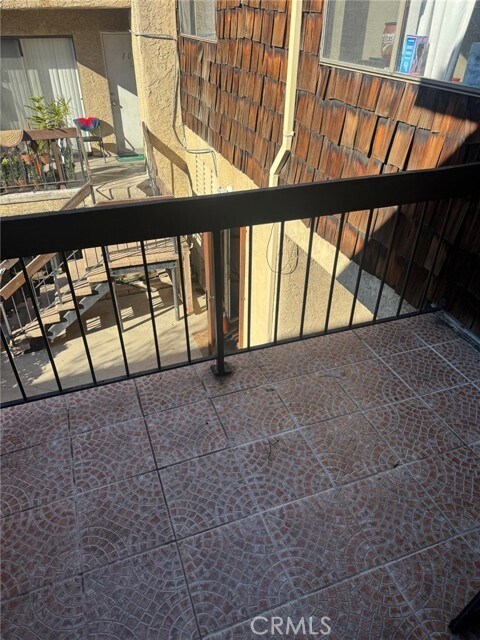 Building Photo - 15516 Nordhoff St