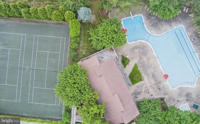 Building Photo - 18508 Boysenberry Dr