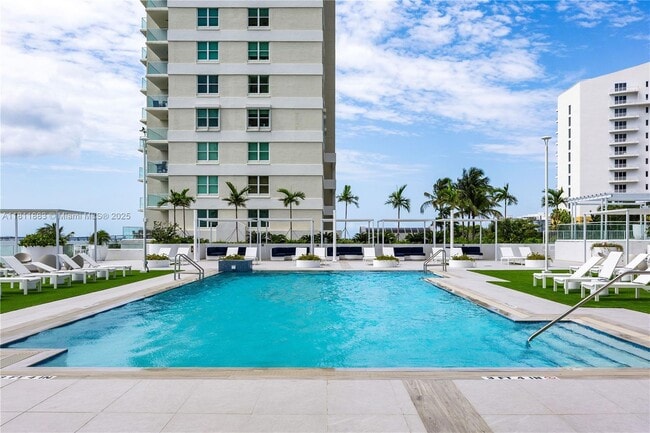 Building Photo - 770 Claughton Island Dr