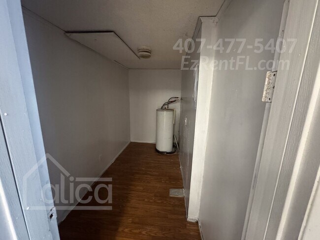 Building Photo - Crest Villas 1 Bedroom 1 Bathroom - Ask ab...