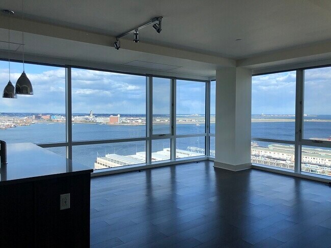 Building Photo - 85 Pier 4 Blvd