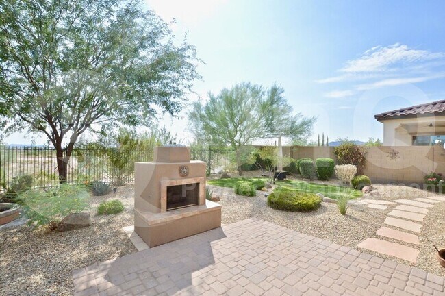 Building Photo - 20565 W Nelson Pl