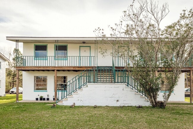 Primary Photo - Sunrise Apartments