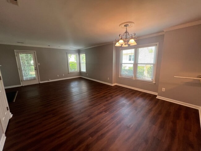 Building Photo - 4460 Roller Ct