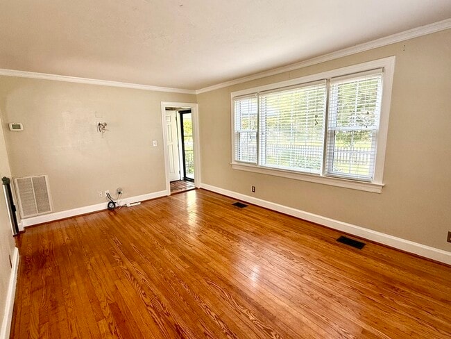 Building Photo - 9500 Sturgis St