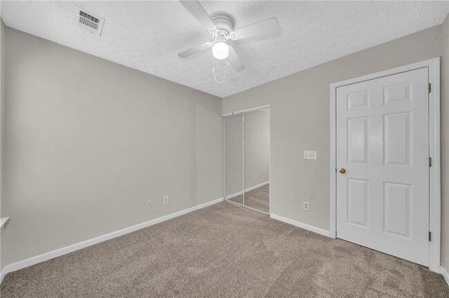 Building Photo - 225 Osmanthus Way