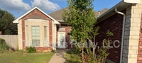 Building Photo - 608 N Cherokee Way