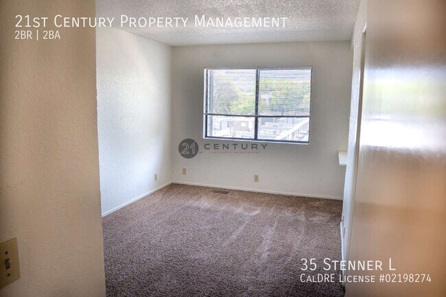 Building Photo - 35 Stenner St