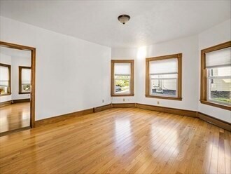 Building Photo - 8 Bradford St