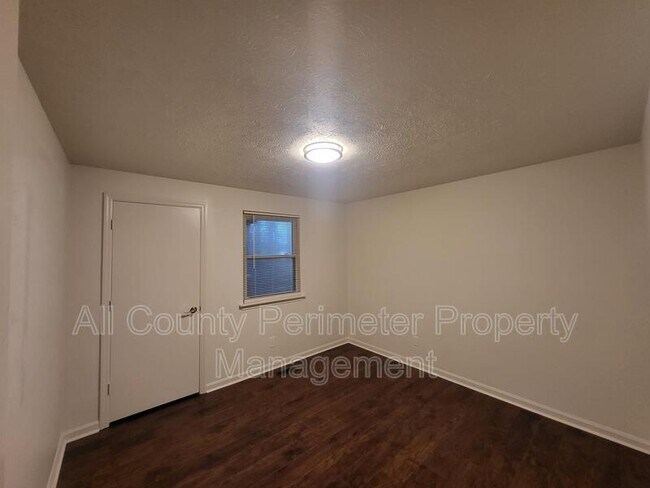 Building Photo - 3992 Joshua Ln