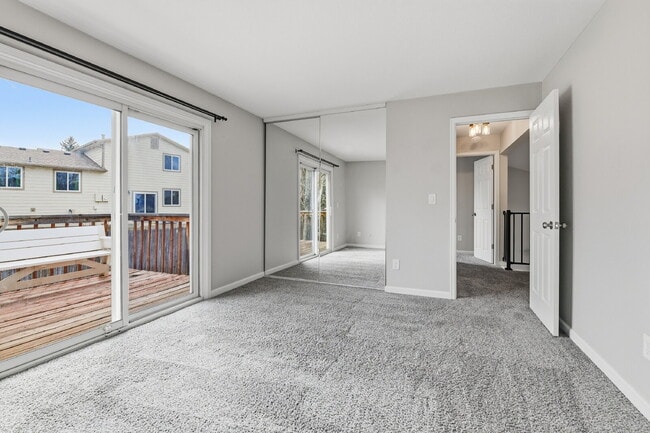 Building Photo - $2,695.95 - 4 Bed, 2 Bath Home in Aurora with Central AC, and In Unit Laundry!