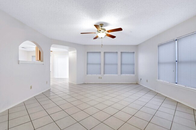 Building Photo - Stunning 3 Bedroom - 2.5 Bath Home for Rent!