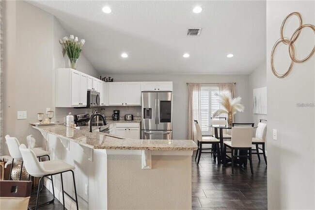 Building Photo - 634 Chadbury Way