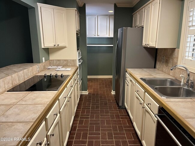 Building Photo - 403 Briargate Cir