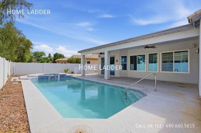 Building Photo - 5080 S McClelland Dr