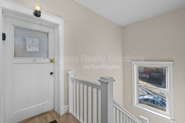 Building Photo - 4102 California Ave