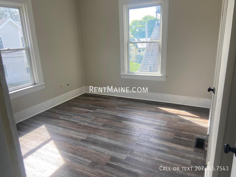 Building Photo - 74 Fruit St