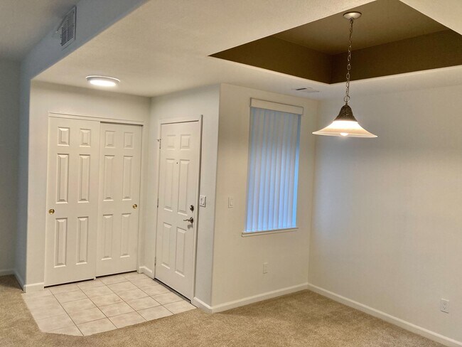 Main Entry - 900 S Meadows Pky