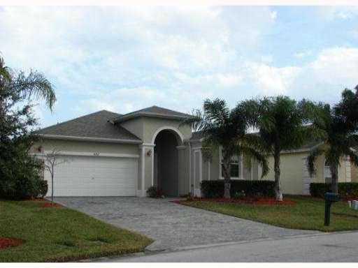 Building Photo - 552 Calamondin Way SW