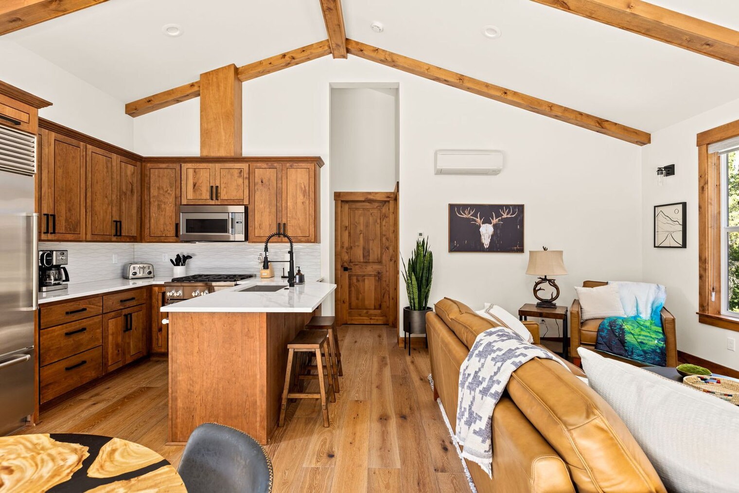 Building Photo - 89192 US-26